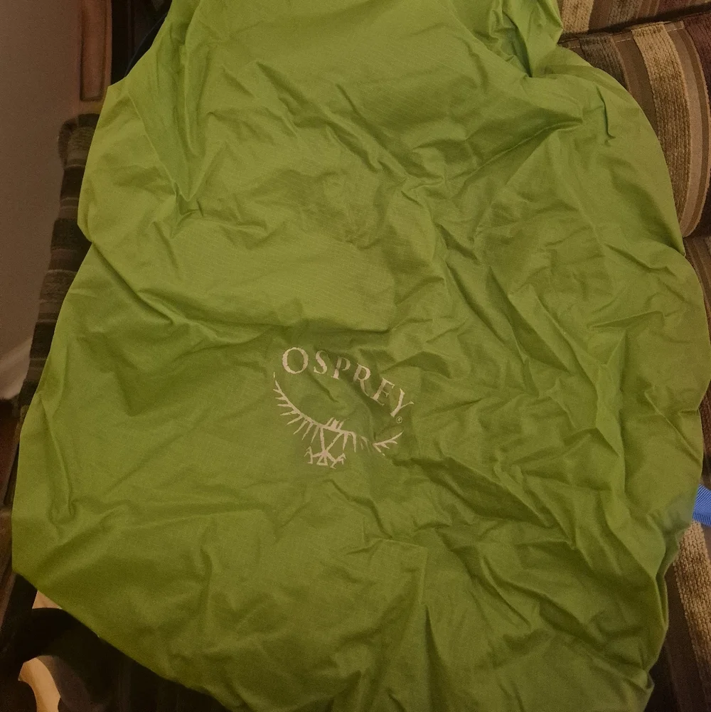 OSPREY Manta 28 Liter Backpack S/M rain Cover Gorpcore Blue - Picture 7 of 16